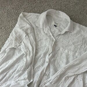 American Eagle White Eyelet Button Down Shirt